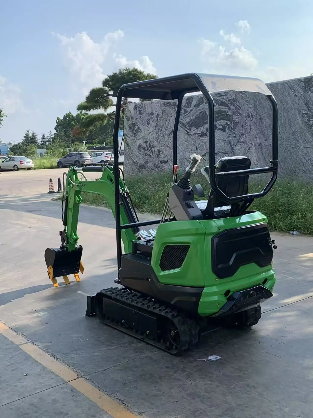 CT12 Mini Excavator - Image 3